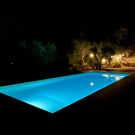 Trullo Fernando Holiday home San Michele Salentino